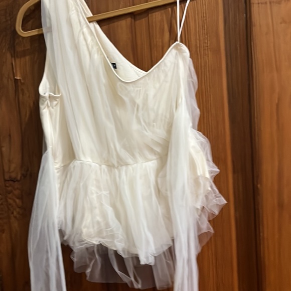 NWOT Express Classy & Sexy Blouse…organza overlay very comfortable! - Picture 4 of 5